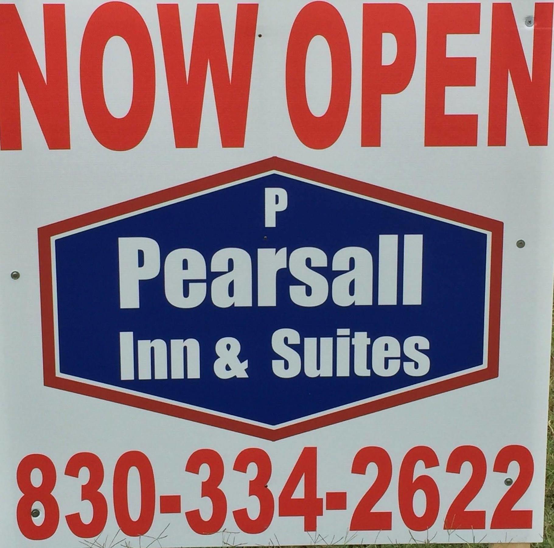 Pearsall Inn And Suites Extérieur photo